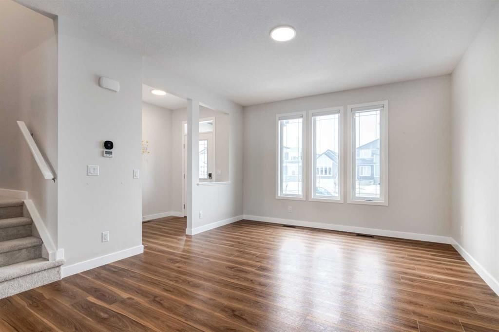 124 Belmont Boulevard SW, Calgary — photo 3 of 37
