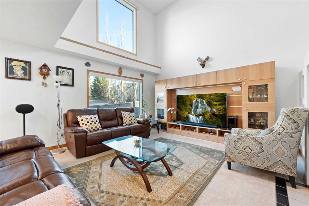 43 Edgebrook Cove NW, Calgary — main listing photo