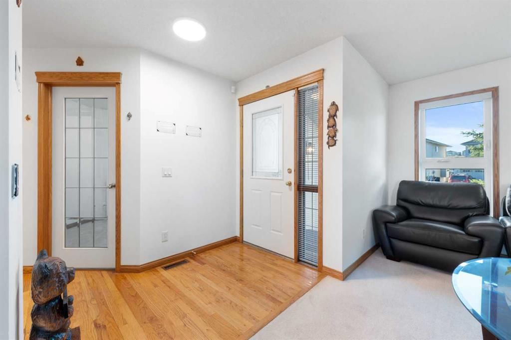 43 Edgebrook Cove NW, Calgary — photo 3 of 47