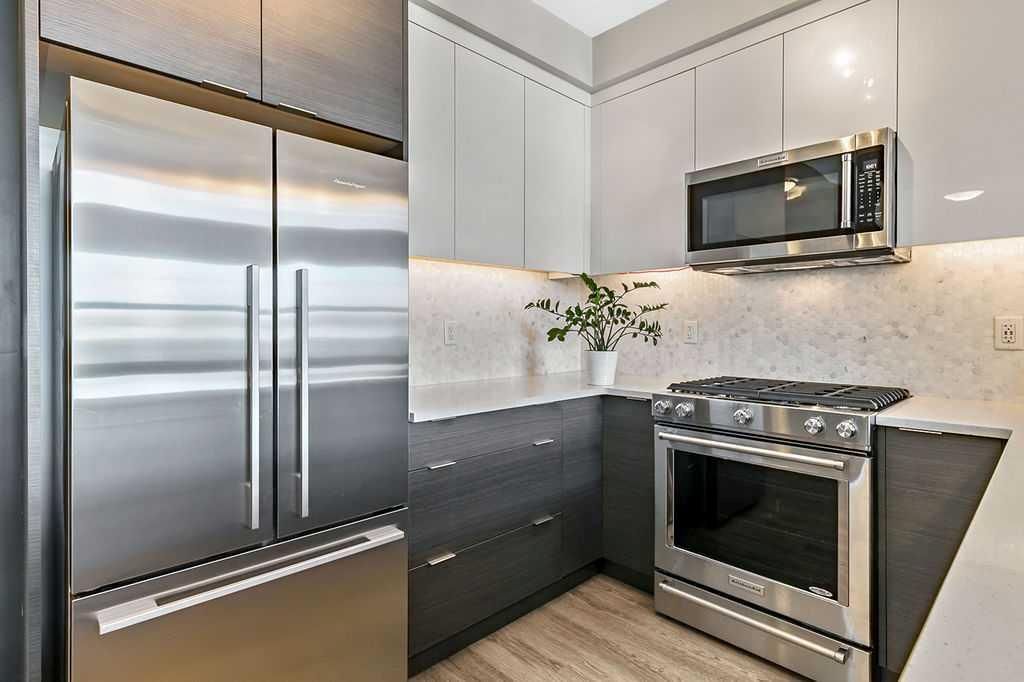 1417, 95 Burma Star Road SW, Calgary — photo 5 of 24