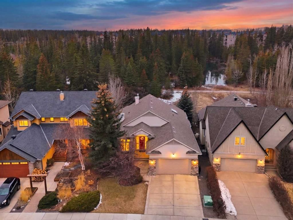 19 Discovery Ridge Cove SW, Calgary — photo 3 of 50