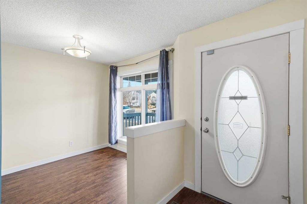 166 Coverton Close, Calgary — photo 4 of 38
