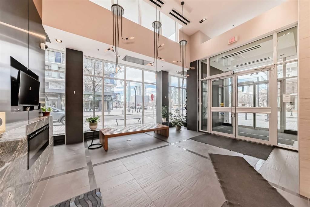 409, 550 Riverfront Avenue SE, Calgary — photo 3 of 46