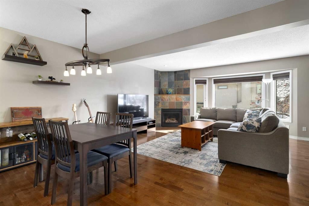 222 Christie Park Mews SW, Calgary — photo 2 of 29