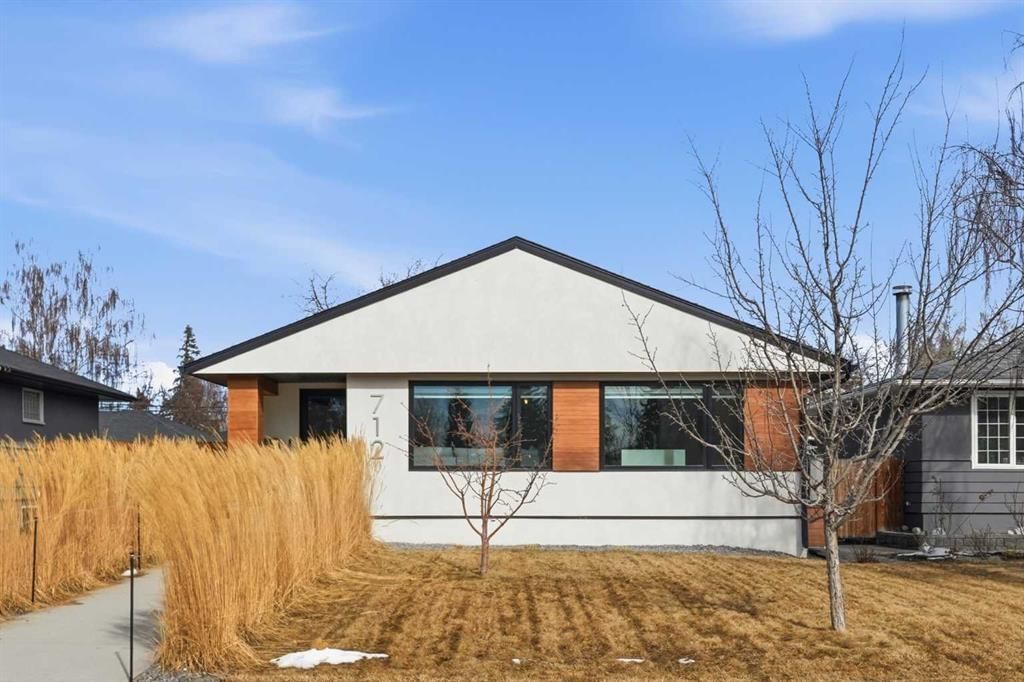 712 48 Avenue SW, Calgary — main listing photo