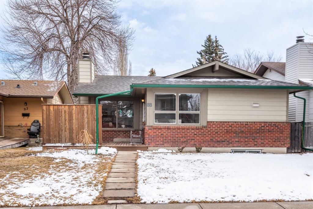 88 Sunhurst Road SE, Calgary — main listing photo