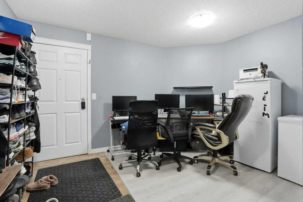 5106, 70 Panamount Drive NW, Calgary — photo 5 of 34