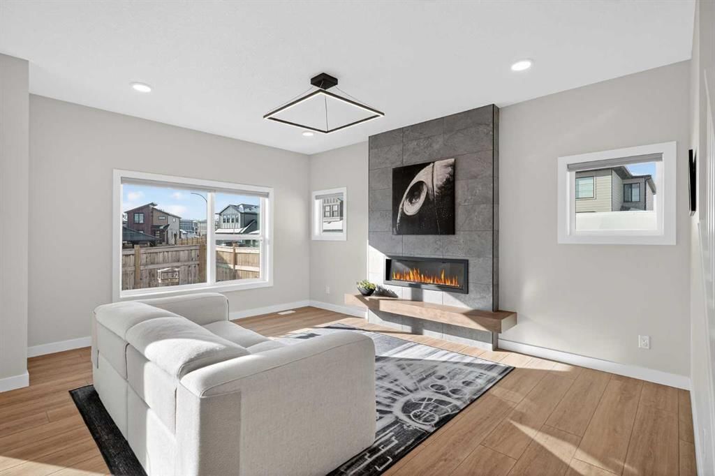 78 Silverton Glen Crescent SW, Calgary — photo 2 of 48