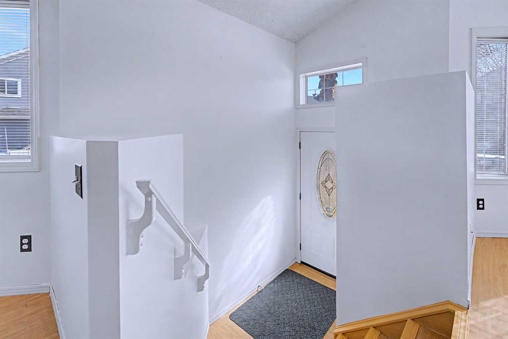 152 Saddlecreek Terrace NE, Calgary — photo 3 of 42