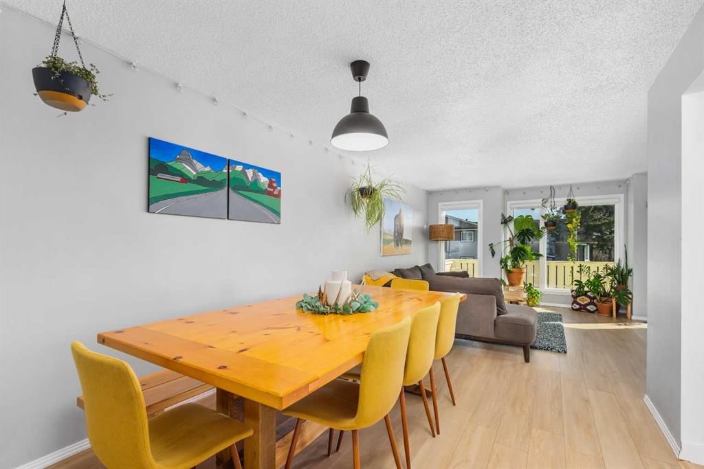 92 Millcrest Green SW, Calgary — photo 4 of 38