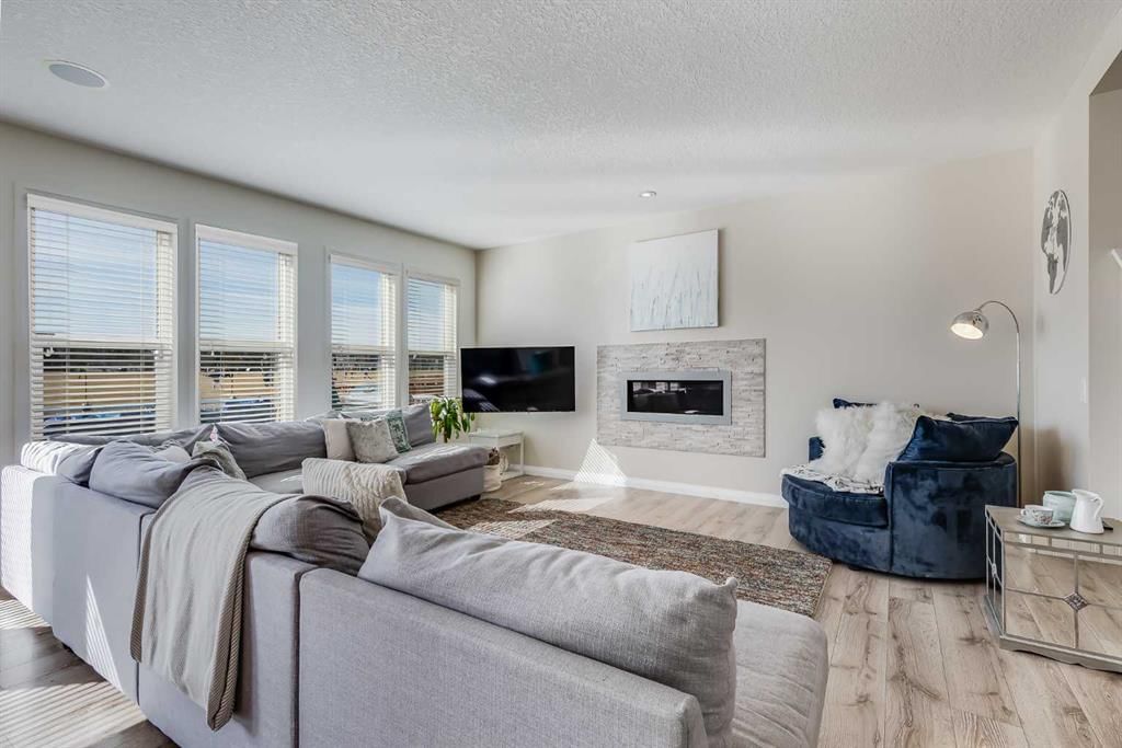 212 Auburn Meadows Crescent SE, Calgary — photo 2 of 48