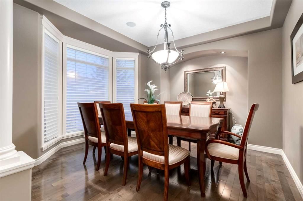 47 Discovery Ridge Mount SW, Calgary — photo 4 of 50