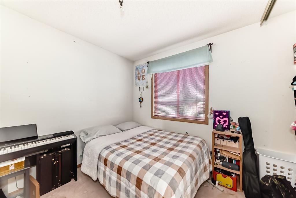 68 Laguna Close NE, Calgary — photo 5 of 11