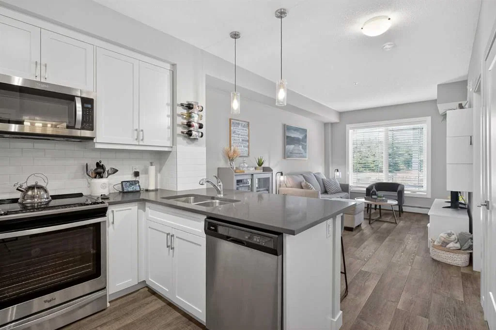 112, 100 Auburn Meadows Manor SE, Calgary — photo 3 of 28