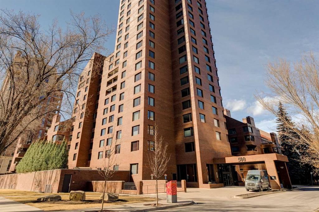 2000A, 500 Eau Claire Avenue SW, Calgary — main listing photo