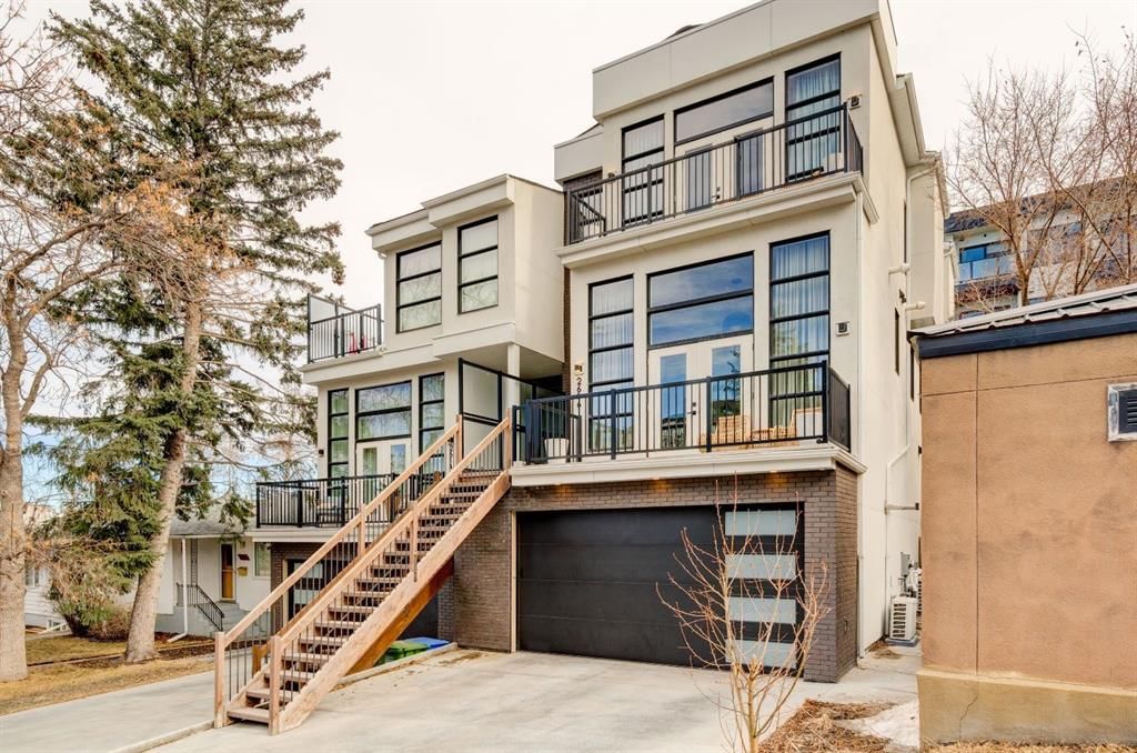2616 17 Street SW, Calgary — photo 2 of 50