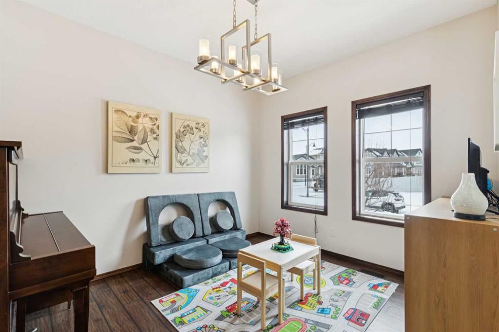 69 Elgin Meadows Manor SE, Calgary — photo 2 of 41