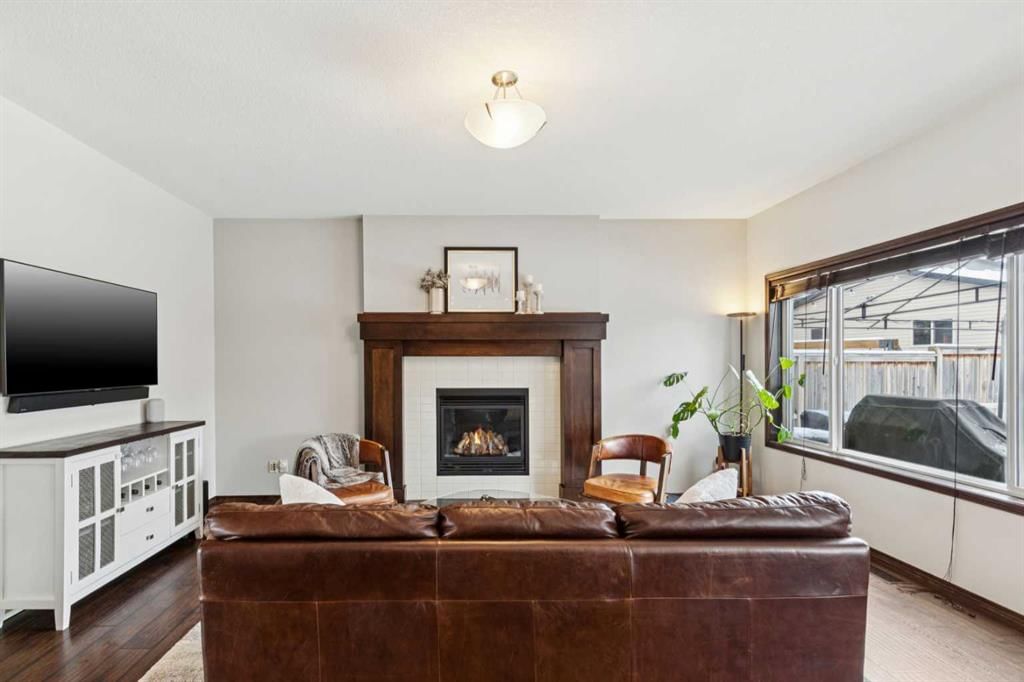 69 Elgin Meadows Manor SE, Calgary — photo 4 of 41