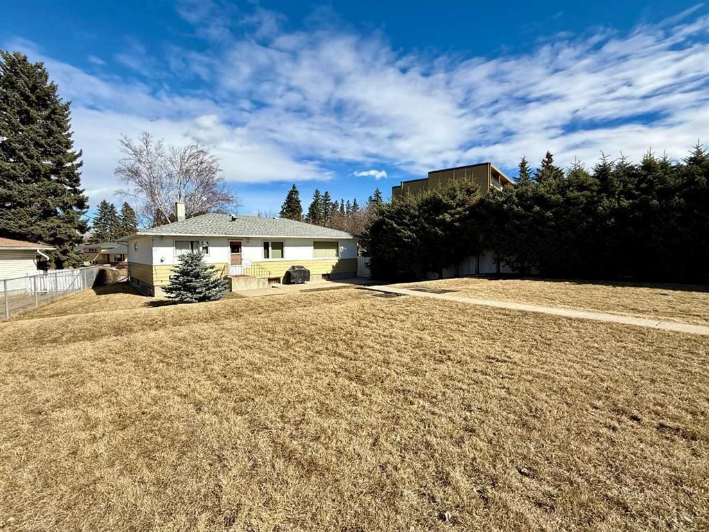 151 Fielding Drive SE, Calgary — photo 2 of 43