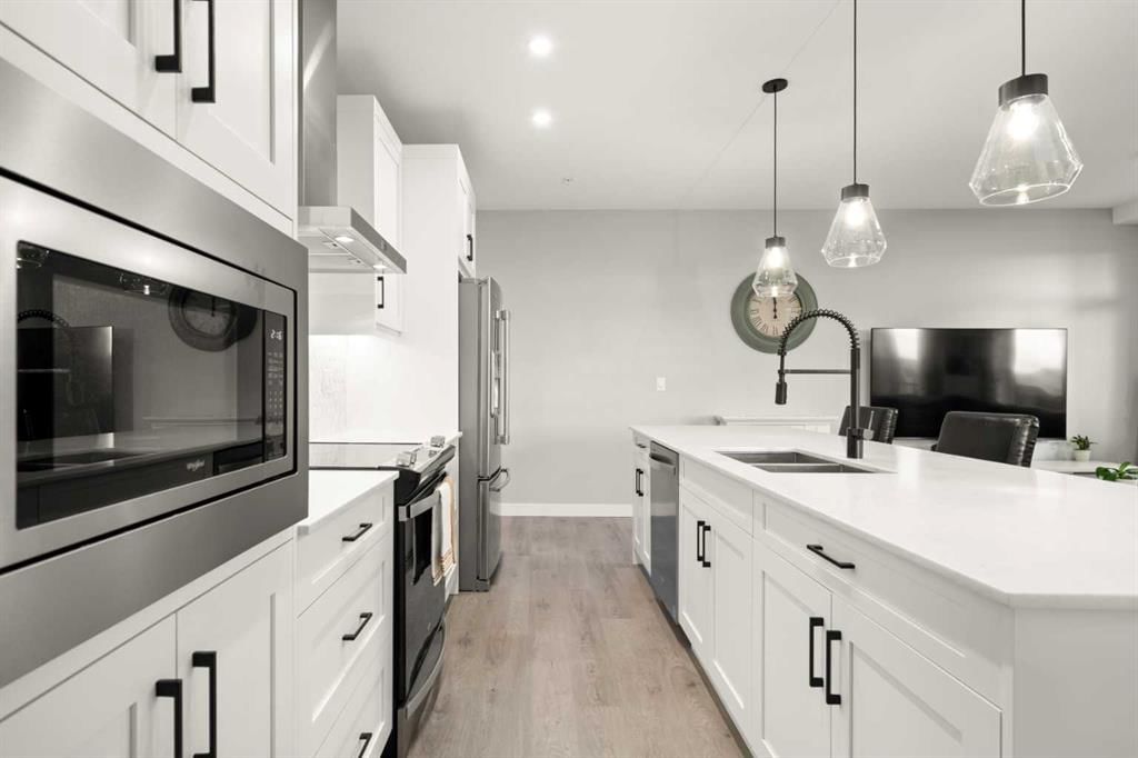 4314, 200 Seton Circle SE, Calgary — photo 5 of 27
