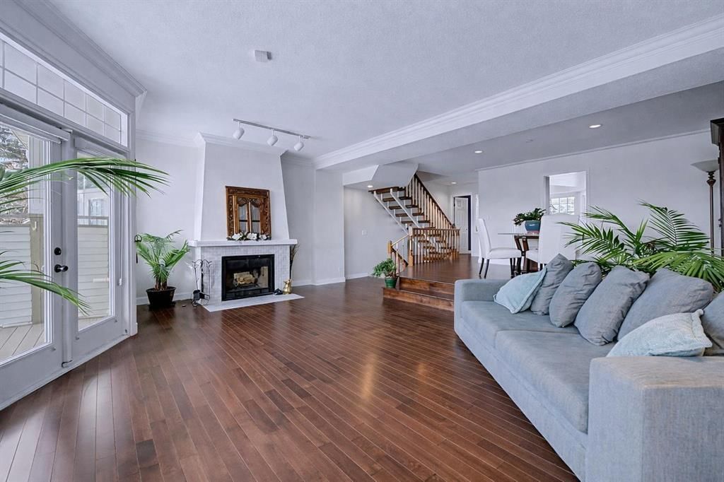 135, 3437 42 Street NW, Calgary — main listing photo