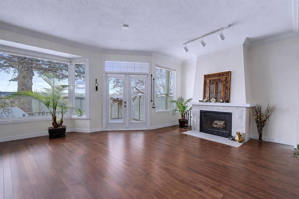 135, 3437 42 Street NW, Calgary — photo 4 of 39