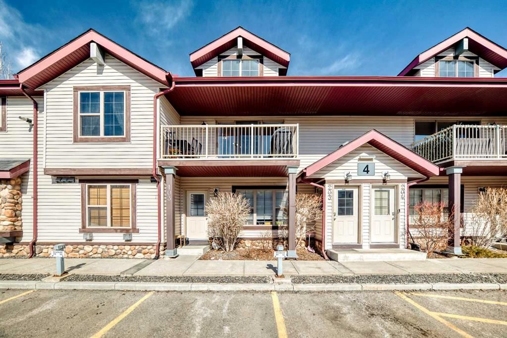 203, 4 Everridge Square SW, Calgary — main listing photo
