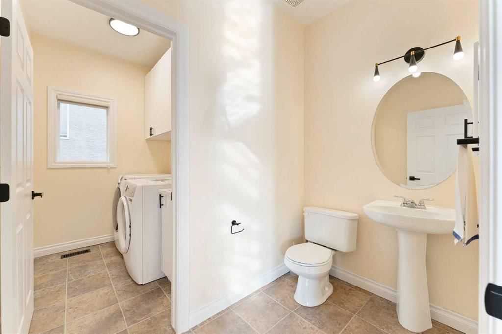 20 Sherwood Circle NW, Calgary — photo 5 of 50