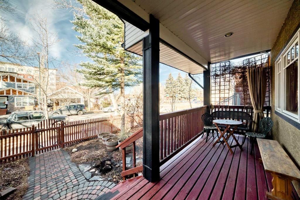 452 13 Street NW, Calgary — photo 3 of 49