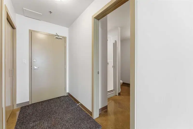 1411, 135 13 Avenue SW, Calgary — photo 2 of 25
