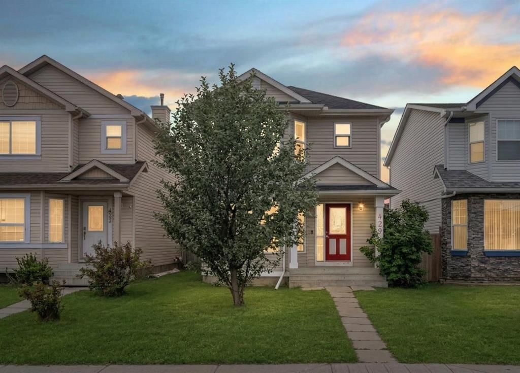 429 Taradale Drive NE, Calgary — main listing photo