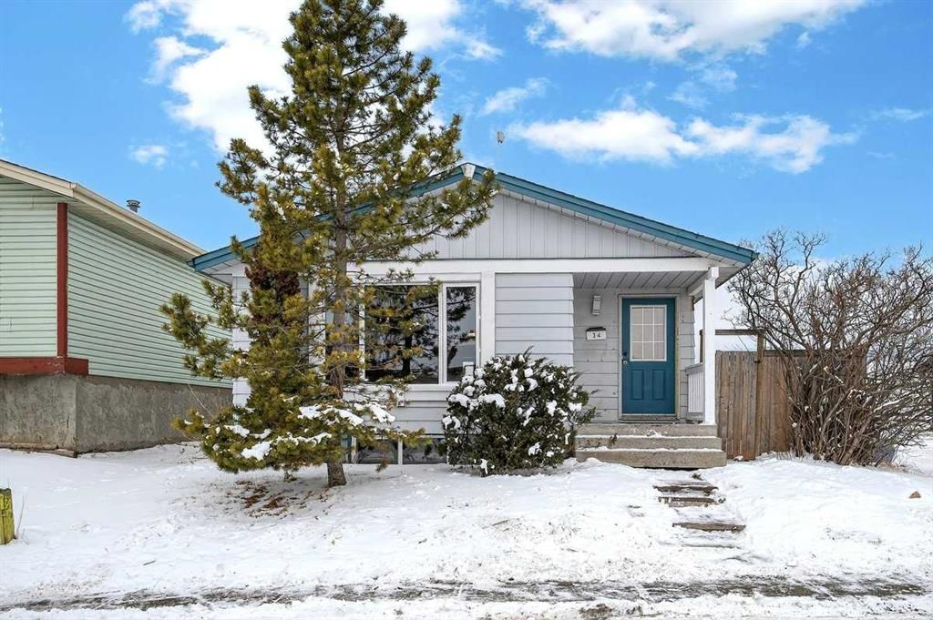 14 Aberdare Crescent NE, Calgary — photo 2 of 43