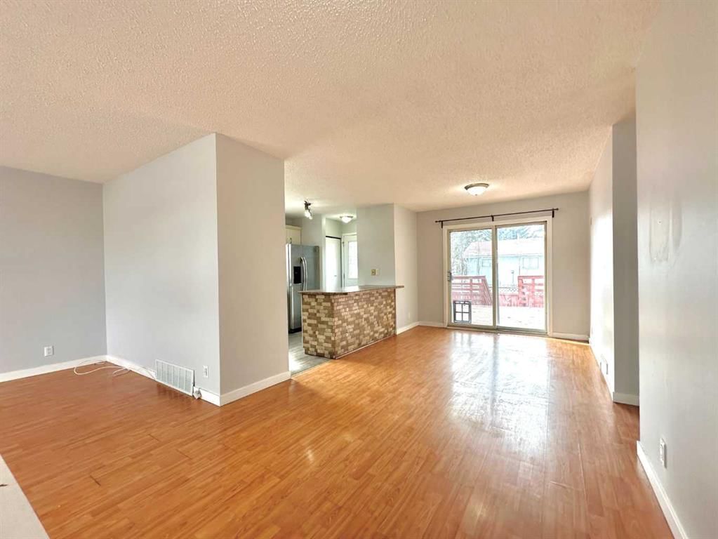 511 Sabrina Road SW, Calgary — photo 2 of 48