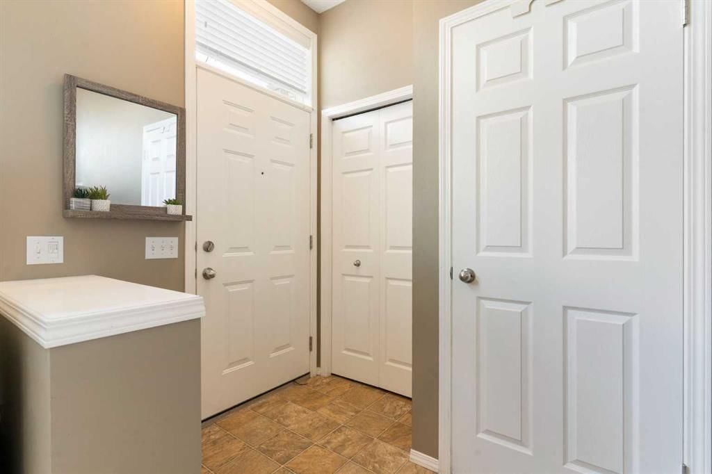 18 Tuscany Court NW, Calgary — photo 2 of 30