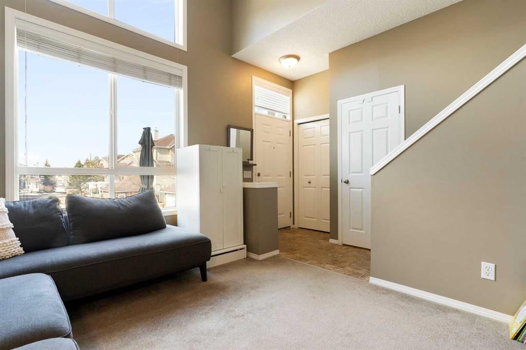 18 Tuscany Court NW, Calgary — photo 3 of 30