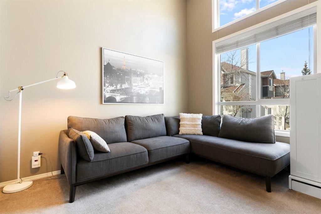 18 Tuscany Court NW, Calgary — photo 4 of 30