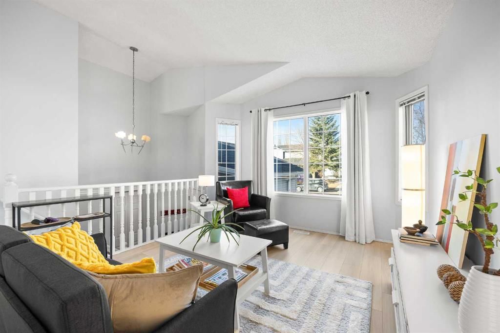 199 Coventry Close NE, Calgary — photo 2 of 43
