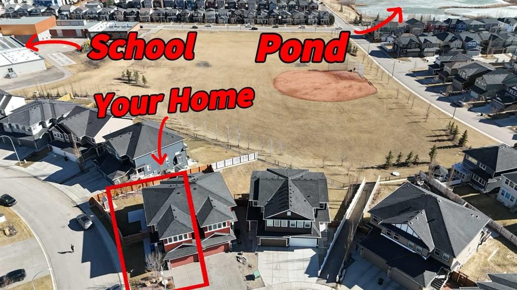 51 Evansglen Court NW, Calgary — main listing photo
