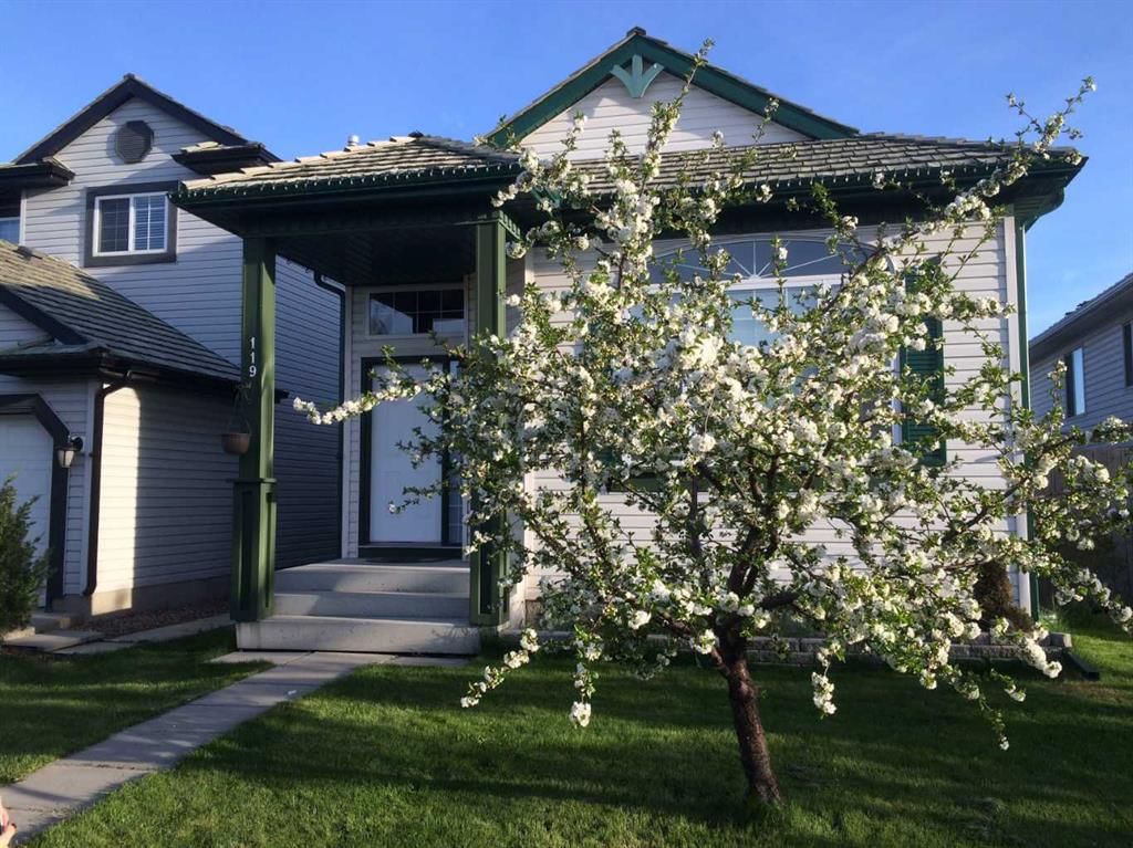 119 Mt Aberdeen Close SE, Calgary — main listing photo