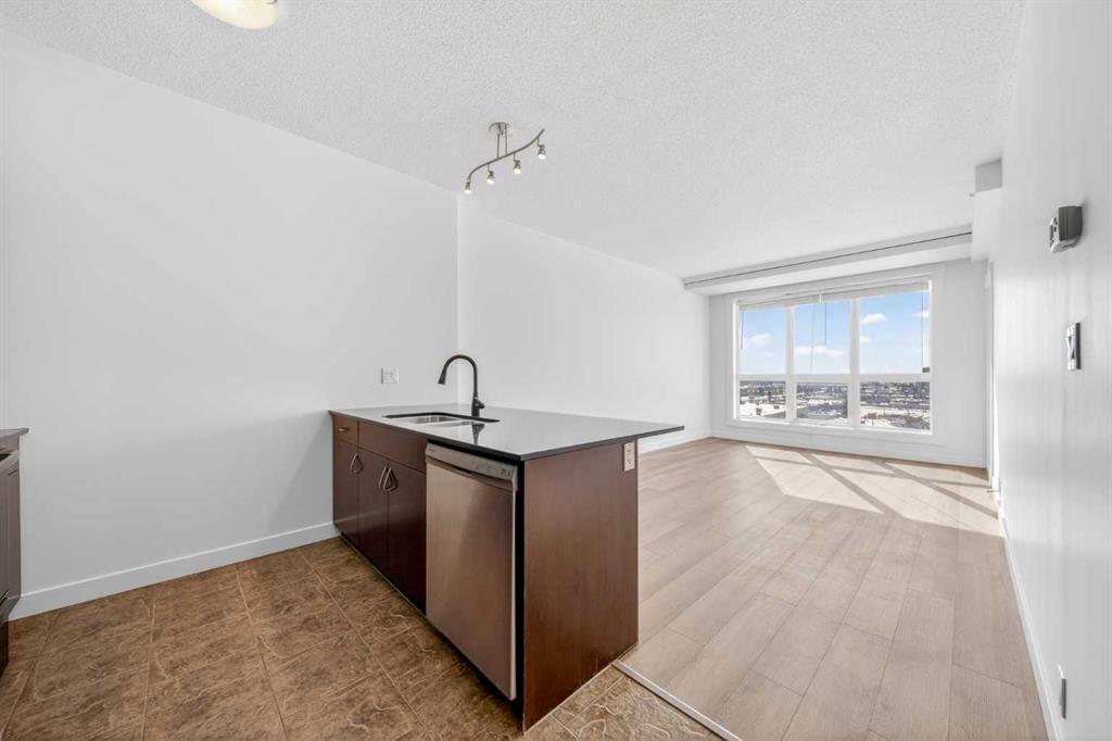 1506, 8880 Horton Road SW, Calgary — photo 5 of 34
