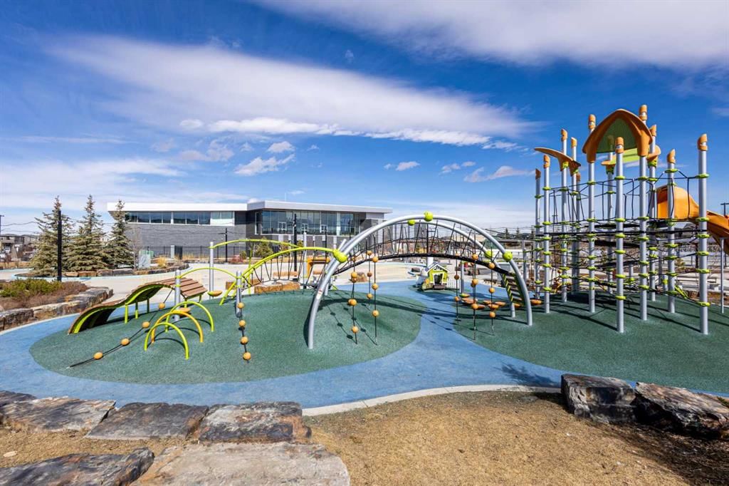 227 148 Avenue NW, Calgary — photo 4 of 30