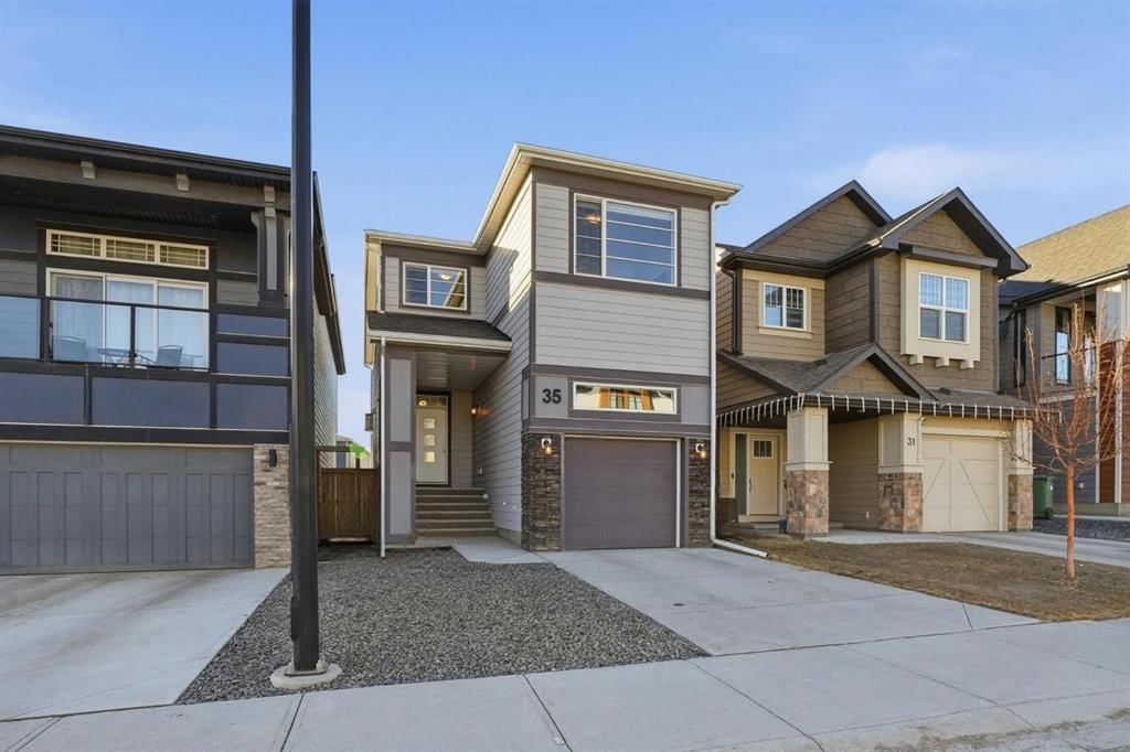 35 Cranbrook Gardens SE, Calgary — photo 2 of 35