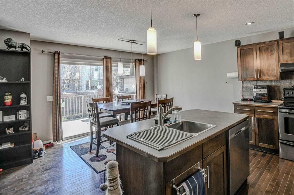714 Auburn Bay Heights SE, Calgary — photo 3 of 22
