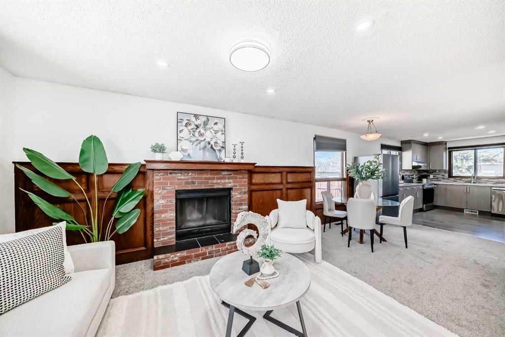 6735 Temple Drive NE, Calgary — photo 4 of 45