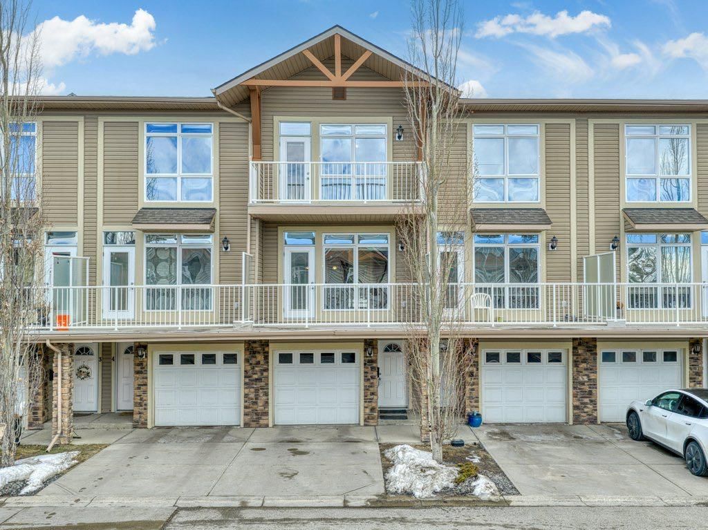 5, 172 Rockyledge View NW, Calgary — main listing photo
