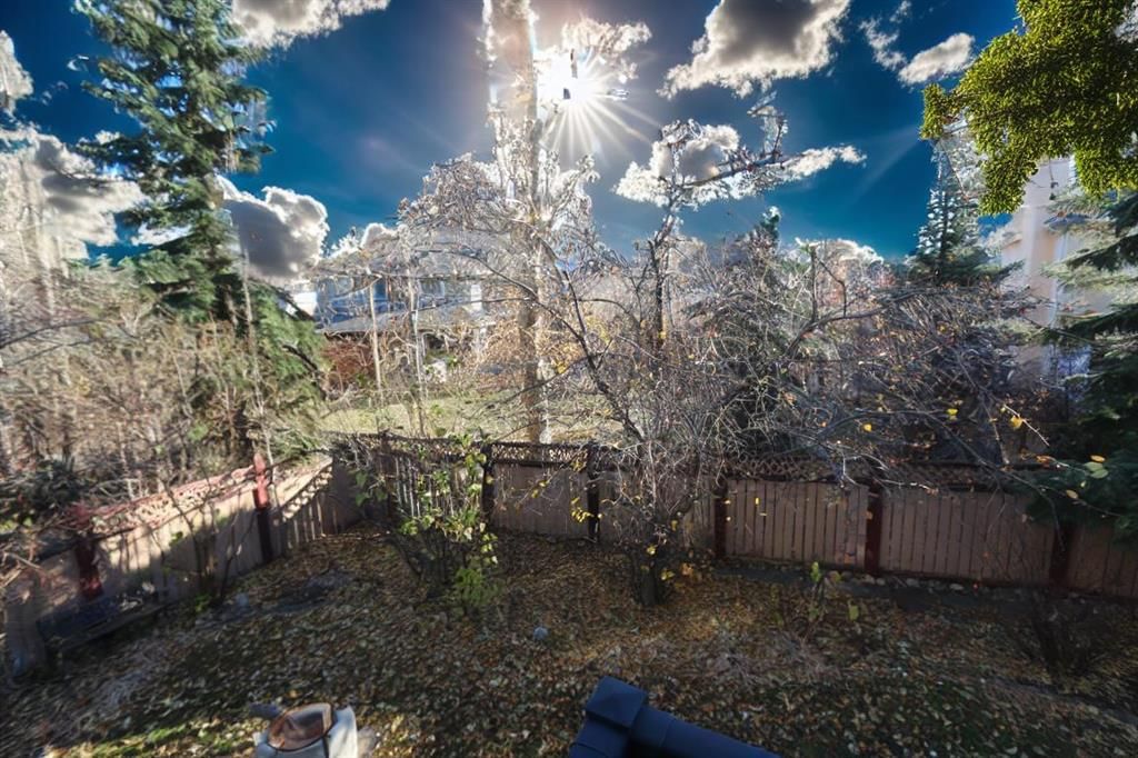 6967 Christie Estate Boulevard SW, Calgary — photo 3 of 41