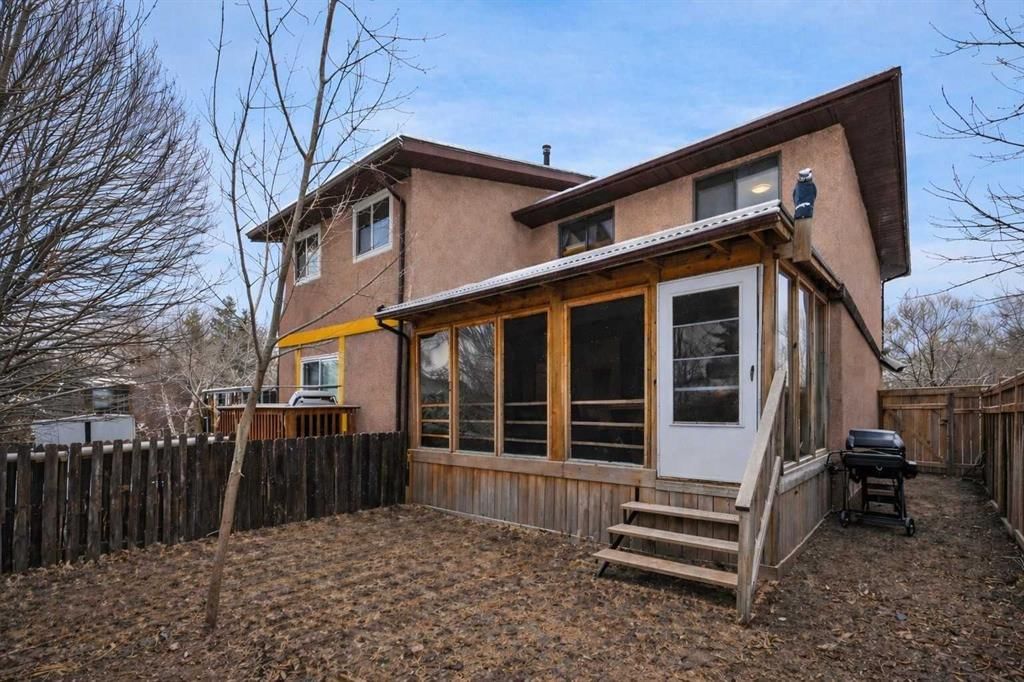 510 Whitehill Place NE, Calgary — photo 5 of 33