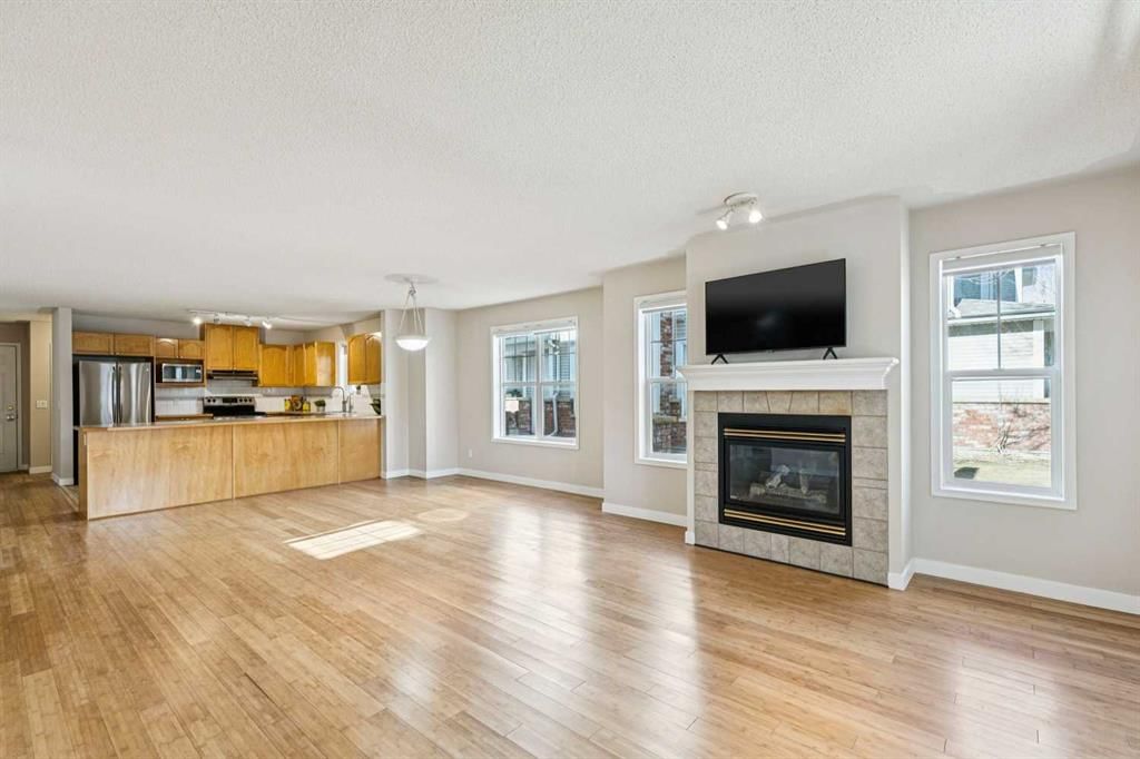 704, 7171 Coach Hill Road SW, Calgary — main listing photo