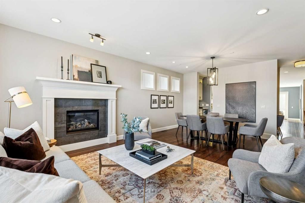 2035 29 Avenue SW, Calgary — photo 3 of 48