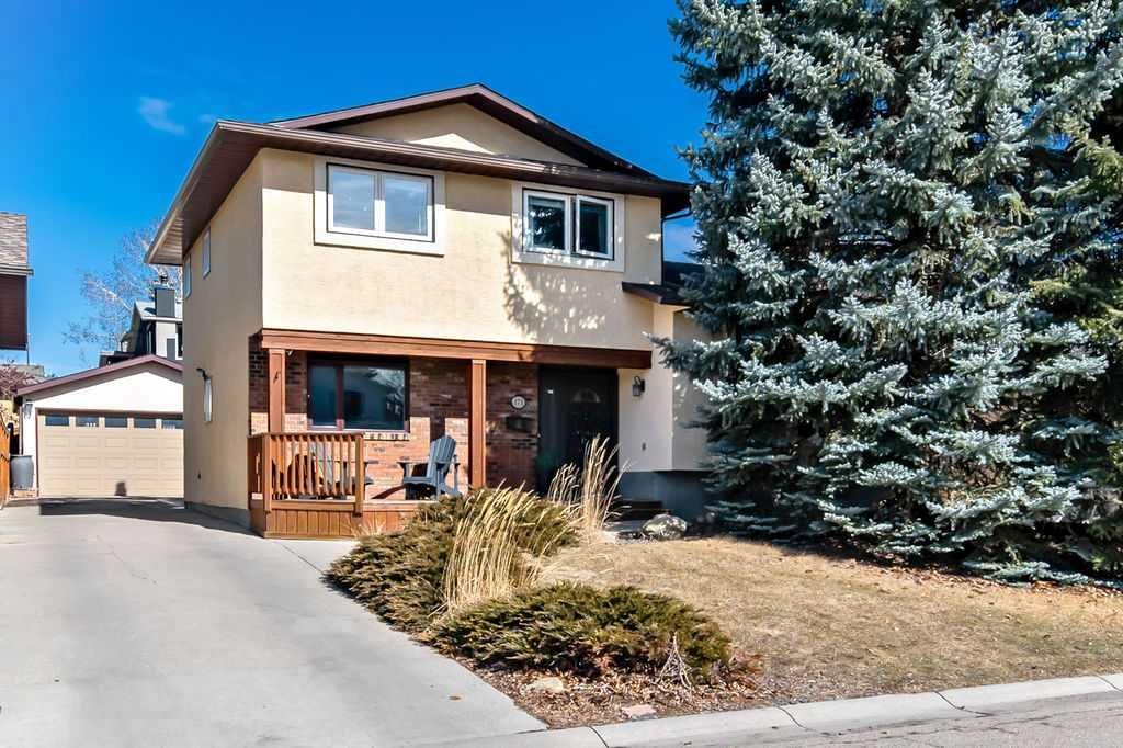 171 Woodridge Place SW, Calgary — main listing photo